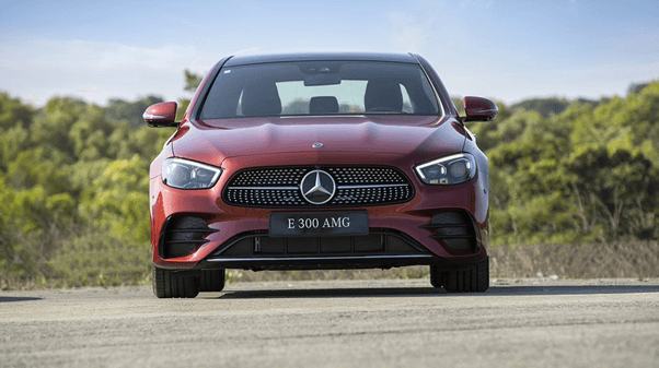 giá-xe-mercedes-e300-amg giá xe mercedes e300 amg
