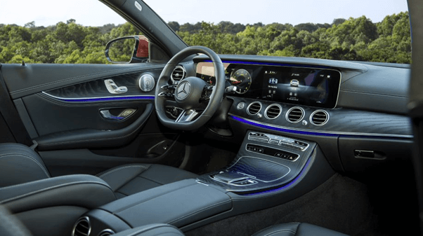 giá-xe-mercedes-e300-amg giá xe mercedes e300 amg